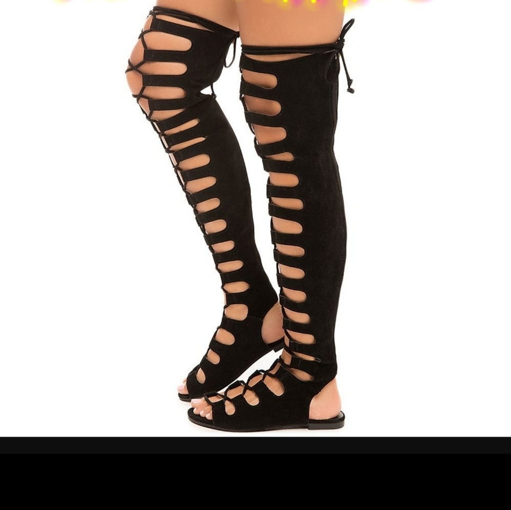 GLADIATOR LACE-UP SANDAL